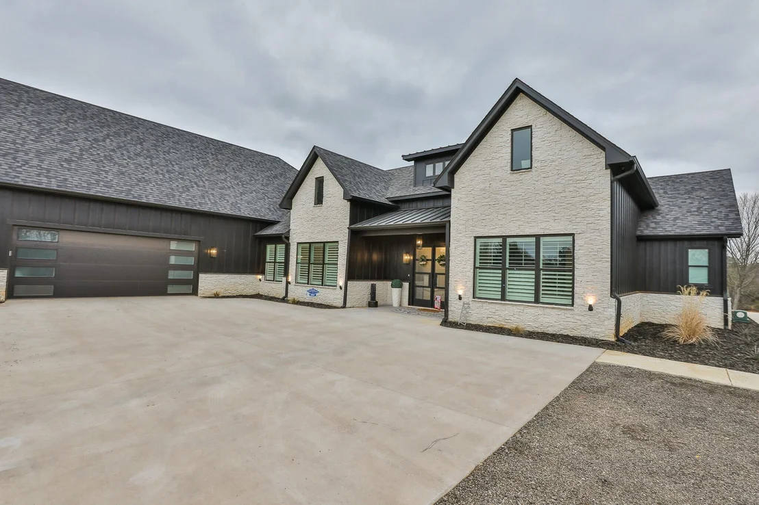 Photo of 15887 County Road 436