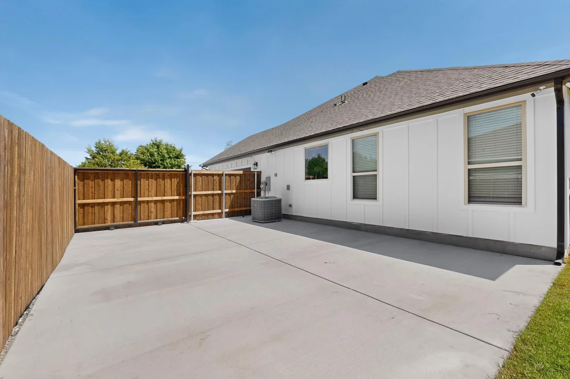 Photo of 1672 Brookview Drive
