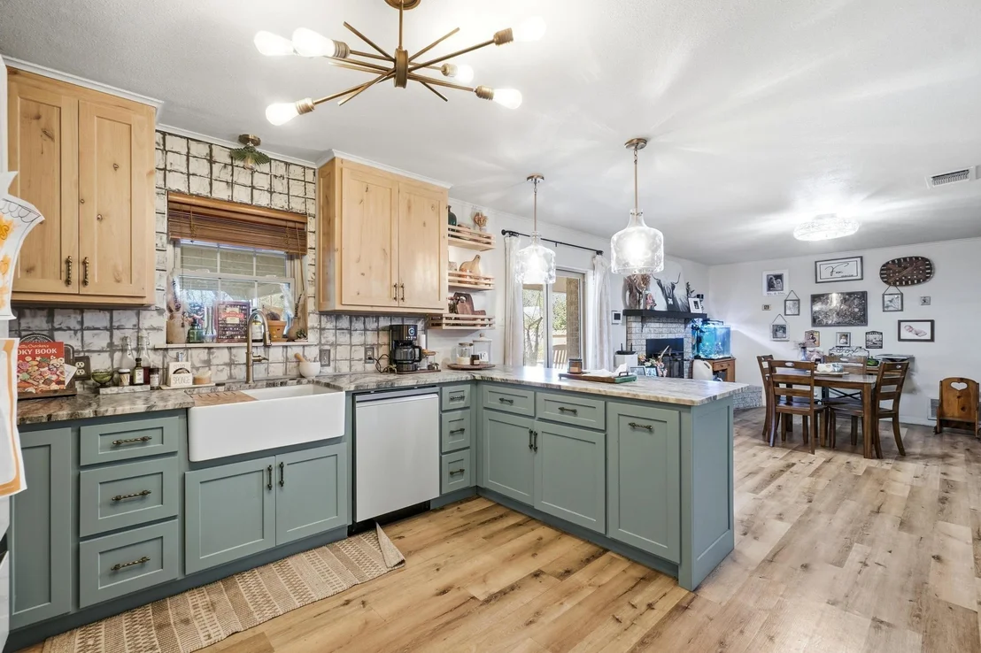 Photo of 1306 Westhill Lane