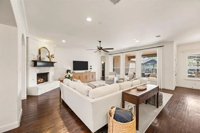 Photo of 808 Regal Crossing