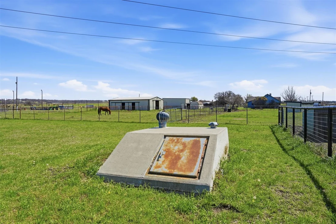 Photo of 7229 County Road 1205