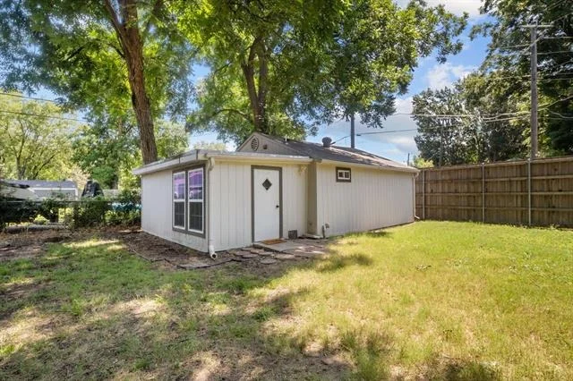 Photo of 1116 Edgefield Drive