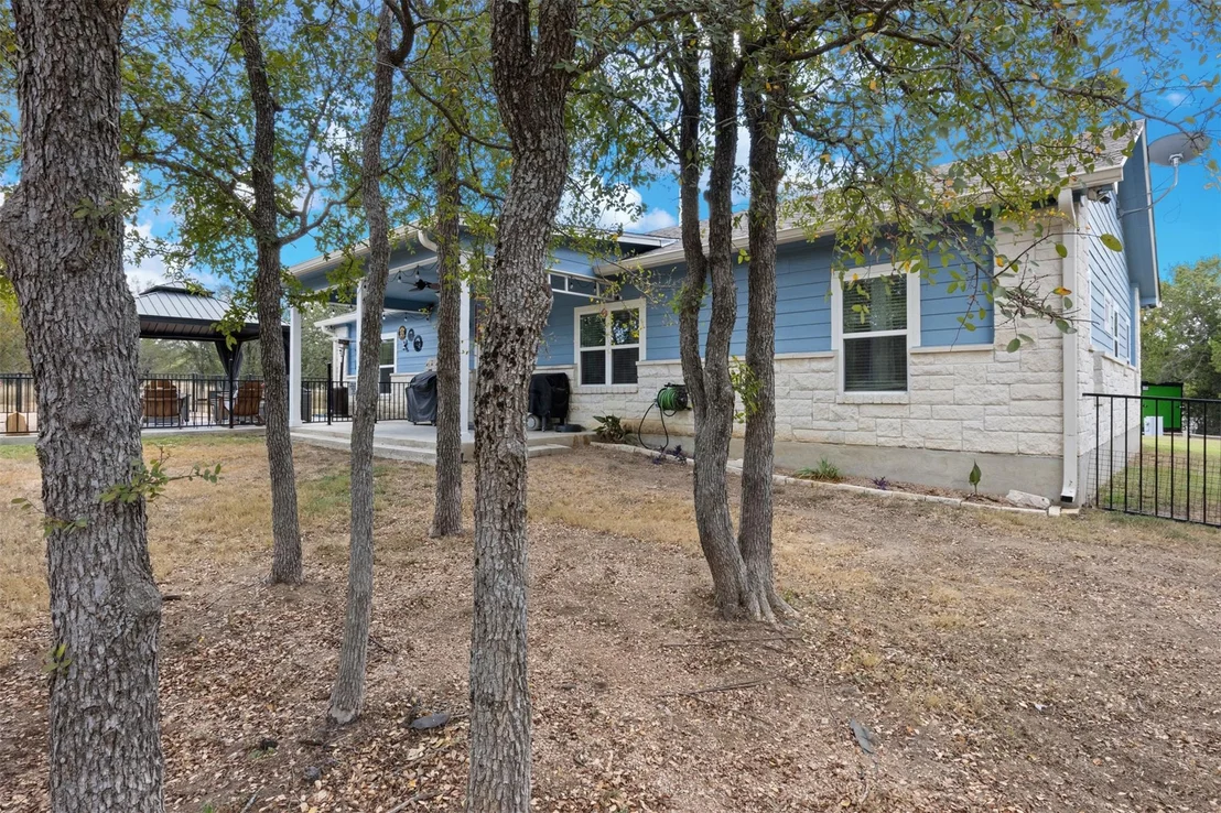 Photo of 141 Eagle Point Cove