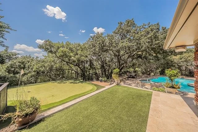 Photo of 1406 Riverview Drive
