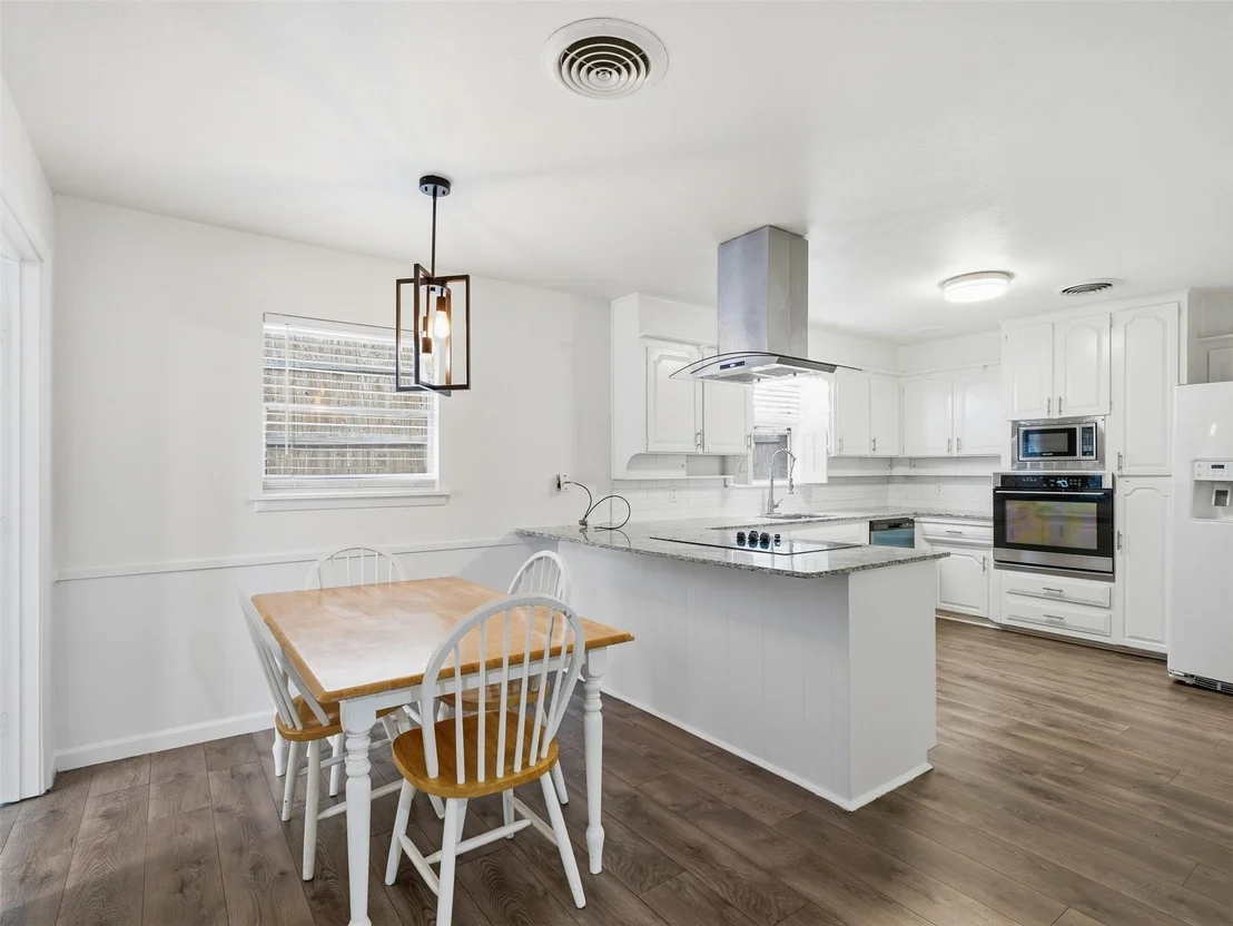 Photo of 2121 Canton Drive