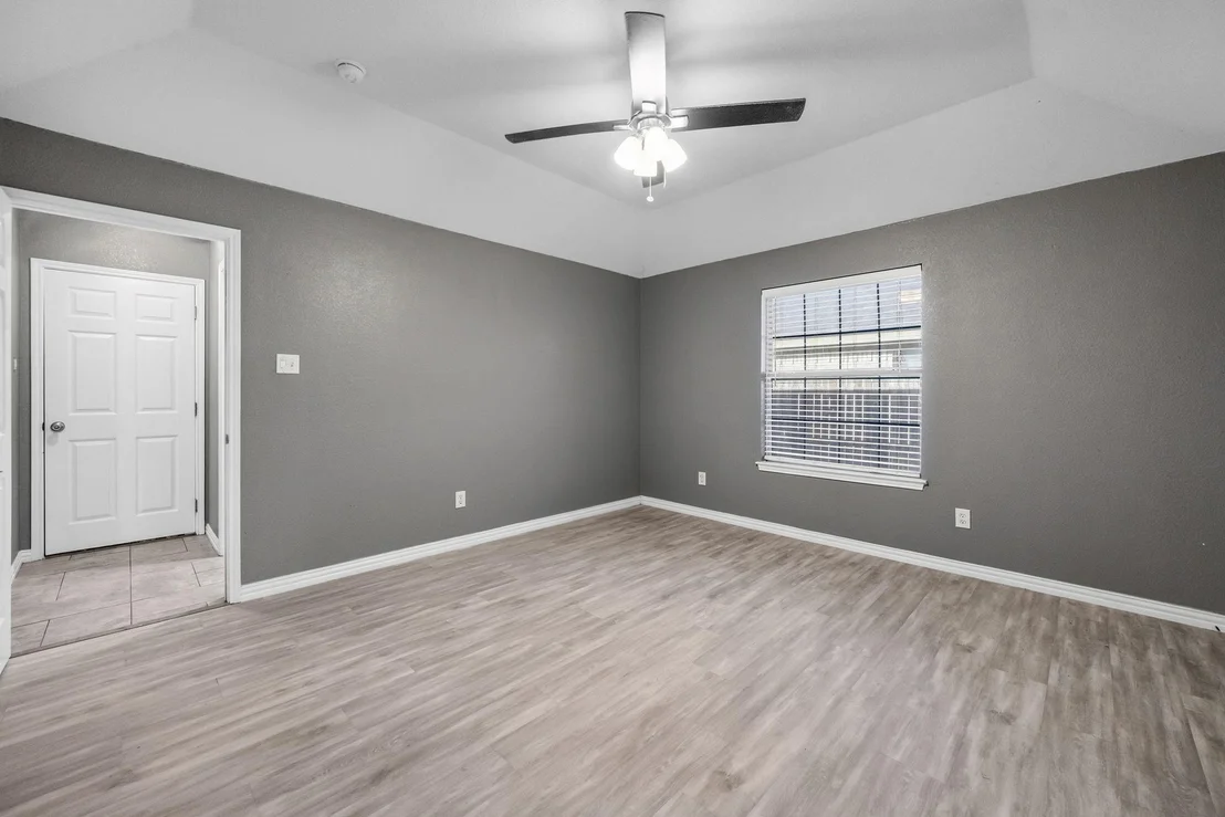 Photo of 607 Meadowbrook Drive