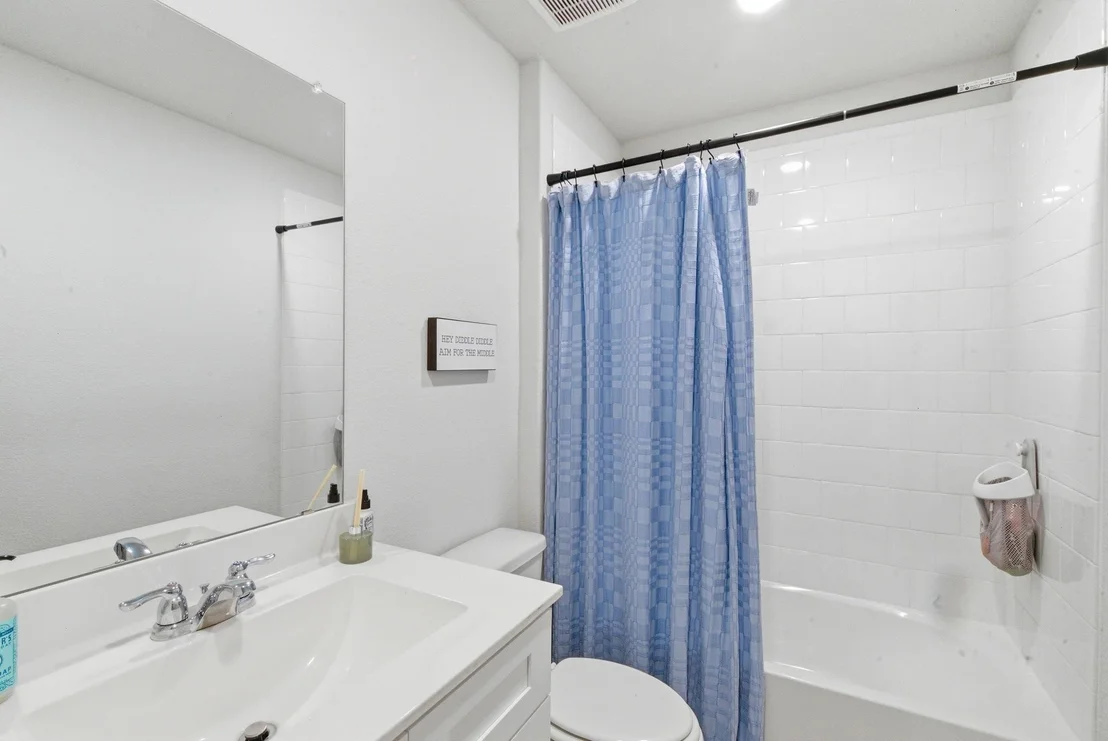 Photo of 549 Derby Lane