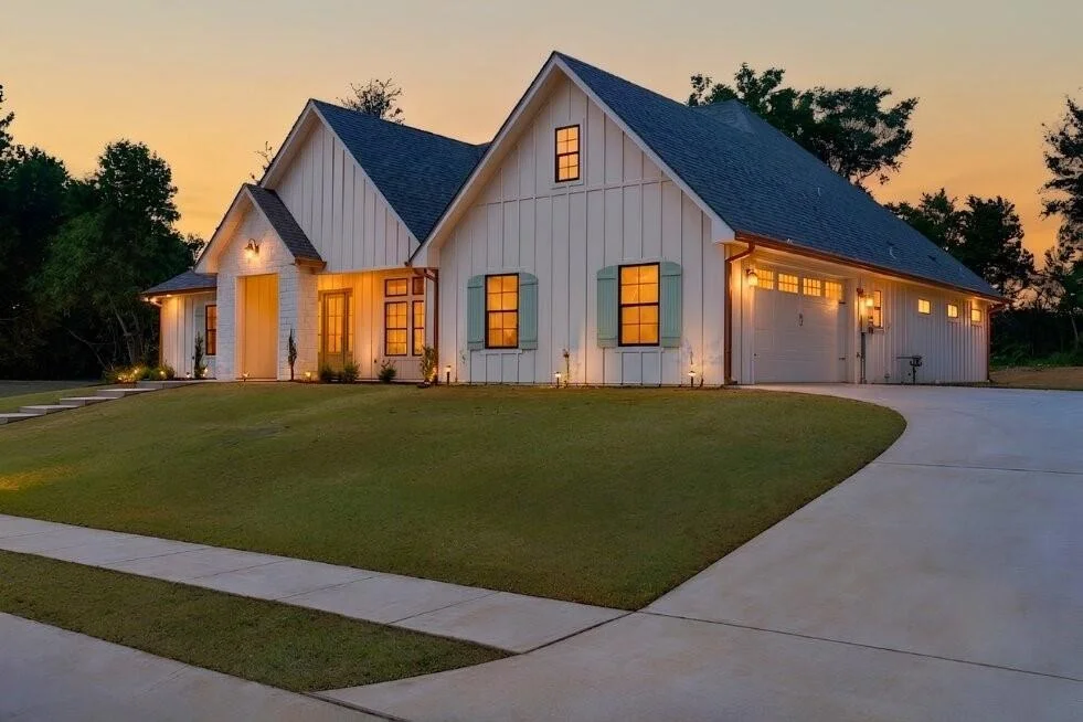 Photo of 17300 Woodcrest Circle