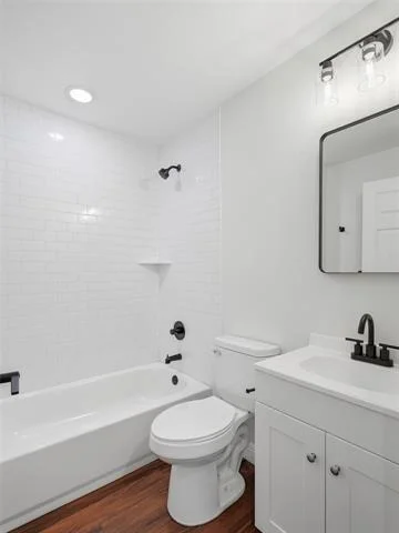 Photo of 706 Emery Street