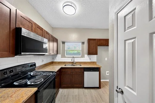 Photo of 1523 Collin Drive