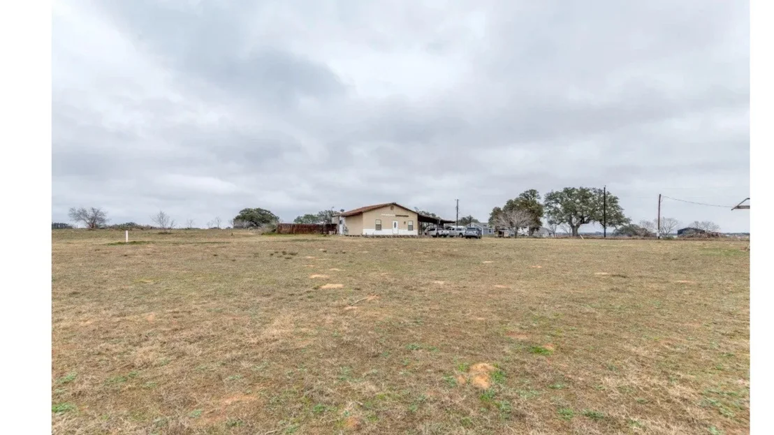 Photo of 1619 County Road 7711