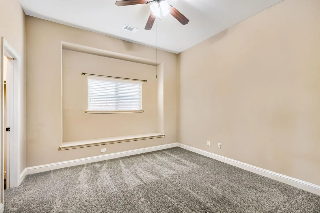 Photo of 126 Fox Hollow Boulevard