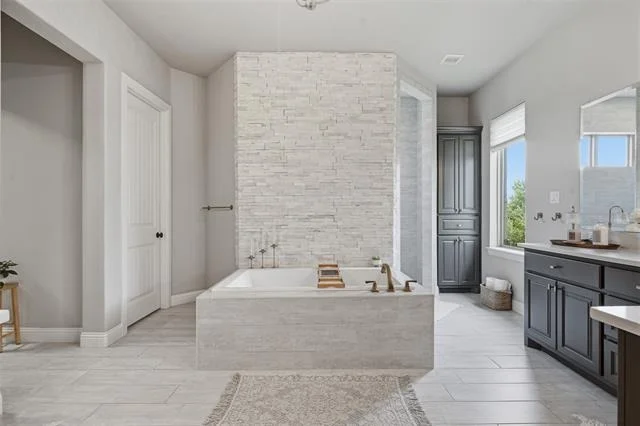 Photo of 600 W Hill Drive