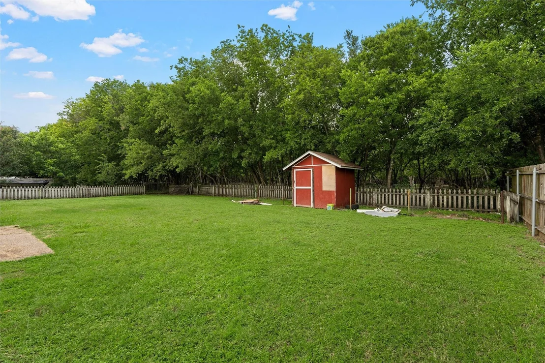 Photo of 1307 Luanne