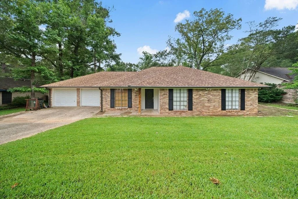 Photo of 15060 Willowwood Drive