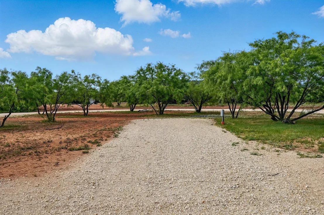 Photo of 635 County Road 184