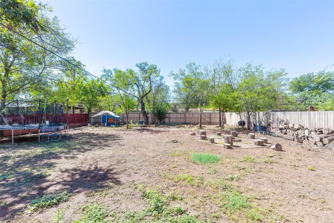 Photo of 720 GLENDALE Drive