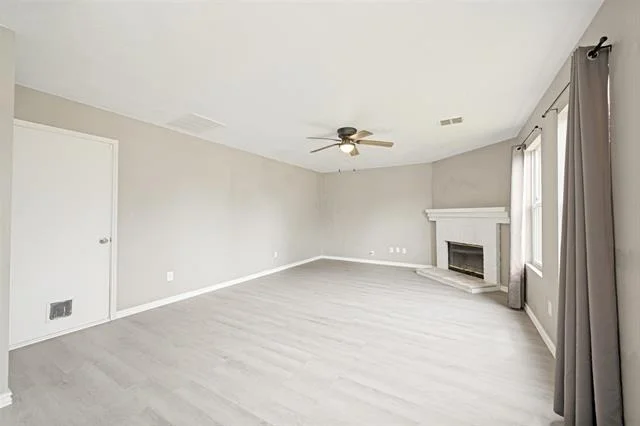 Photo of 920 Kendall Drive