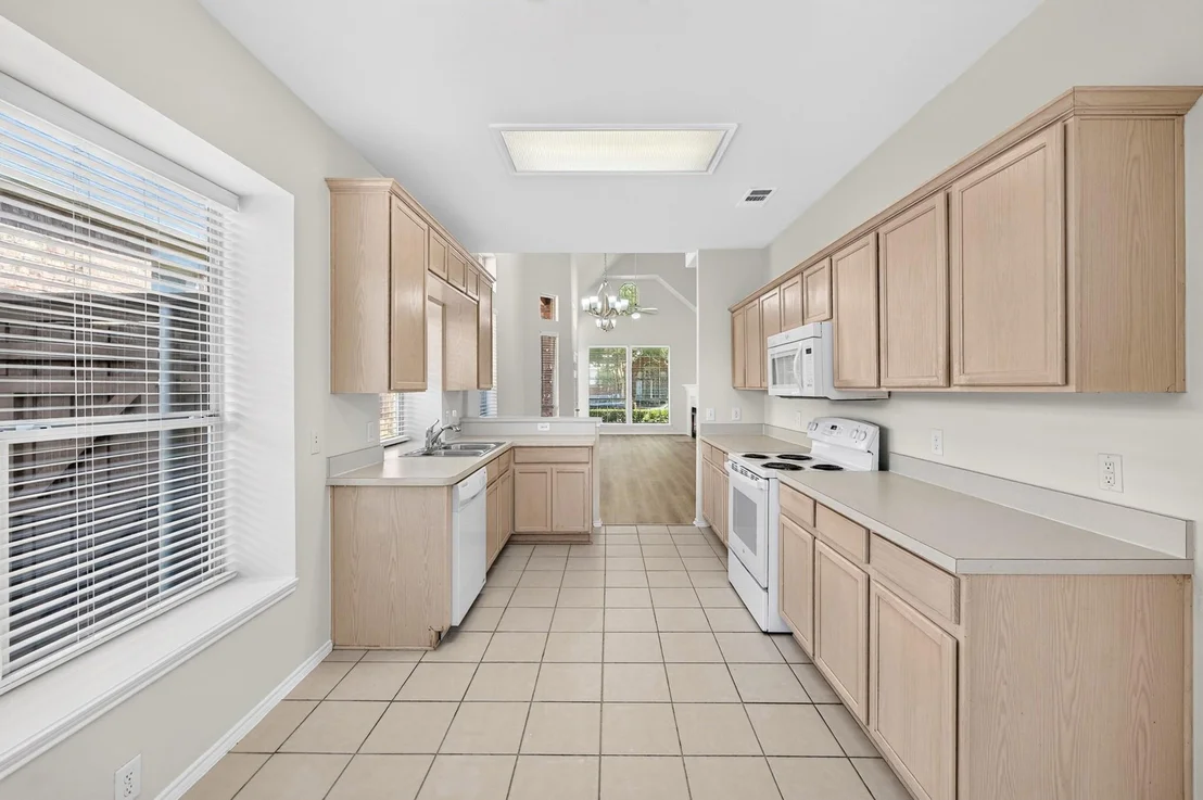 Photo of 6883 Winston Drive