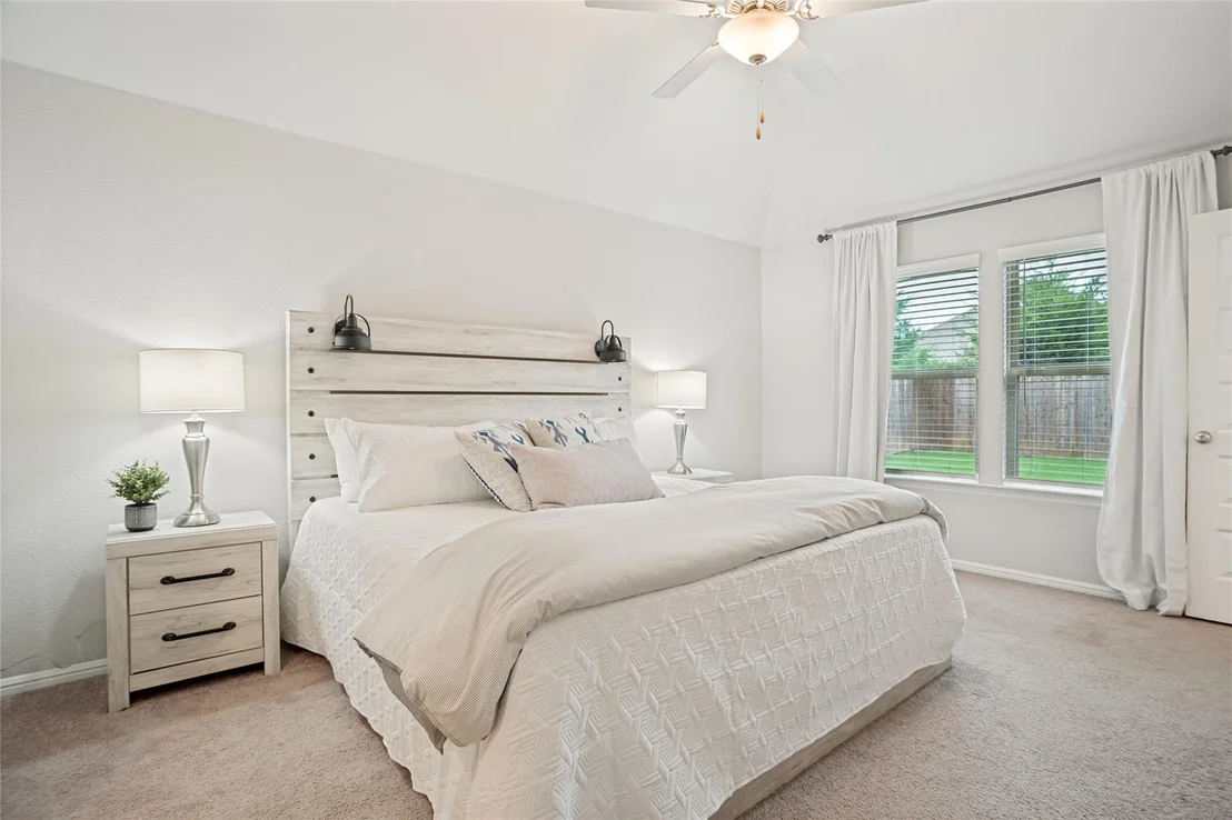 Photo of 925 Royal Lane