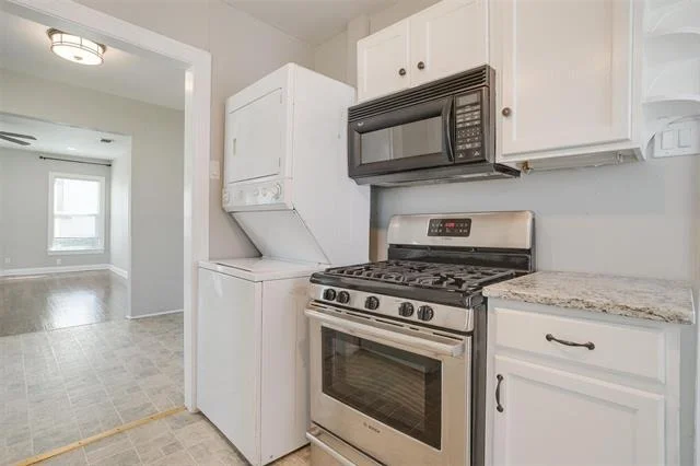 Photo of 4921 Pershing Avenue