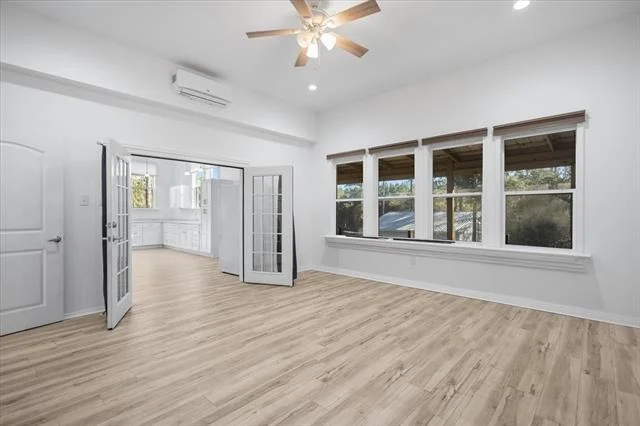 Photo of 6990 Pin Oak Road