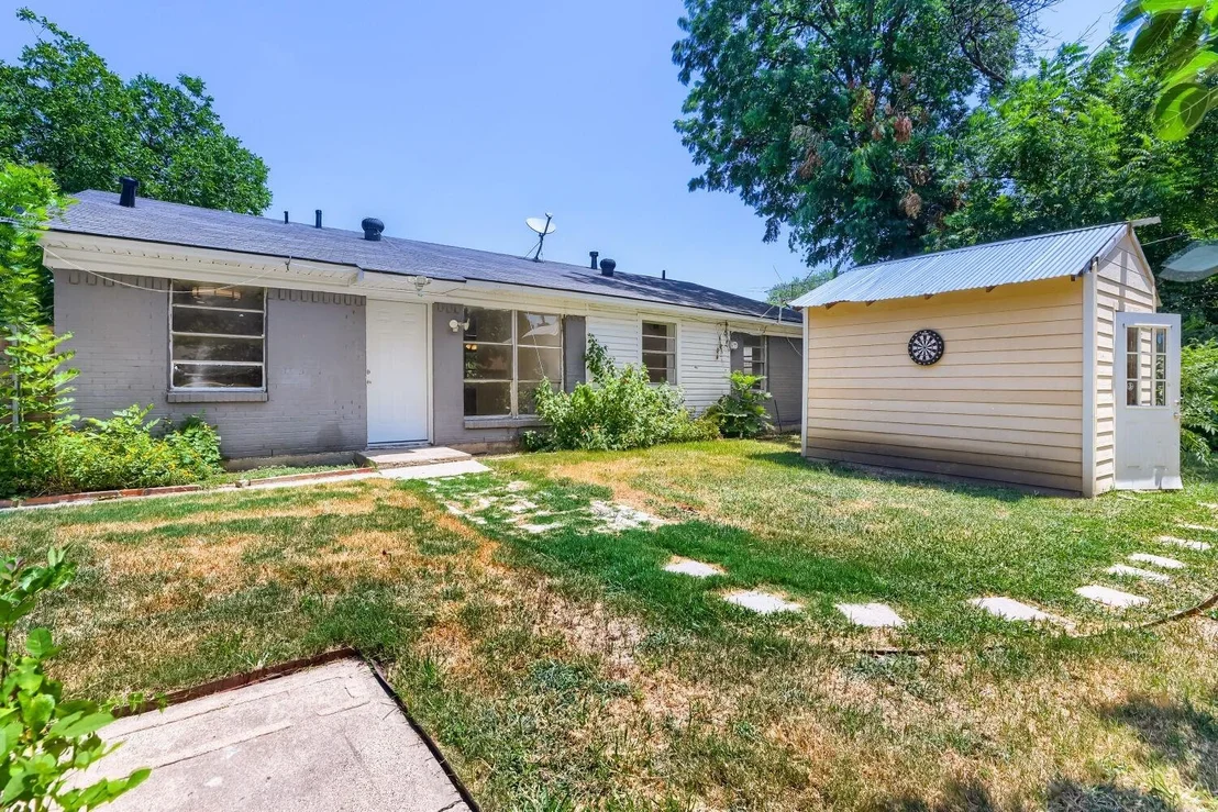 Photo of 1207 Ridgeway Drive