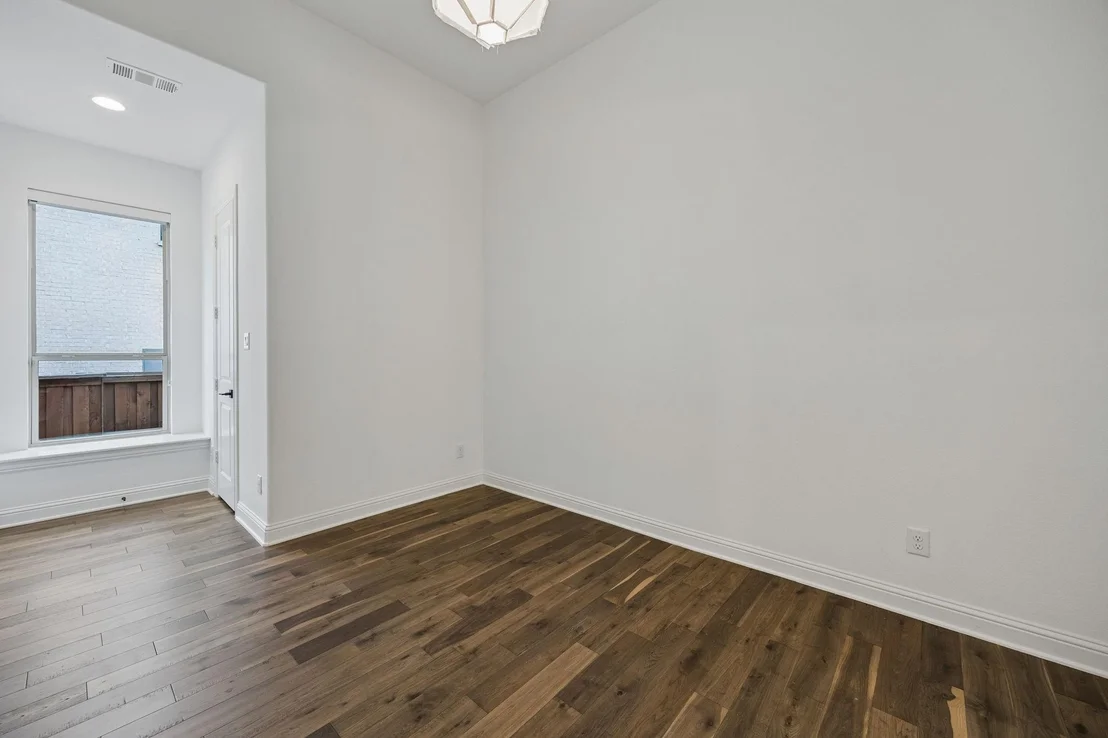 Photo of 741 Angelina Lane