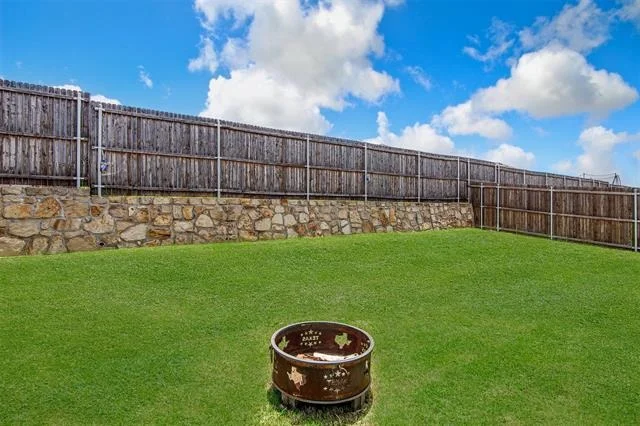 Photo of 2101 Winding Creek Way