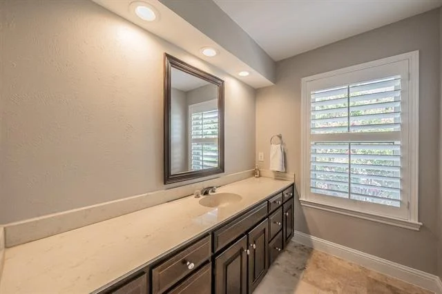Photo of 1406 Riverview Drive