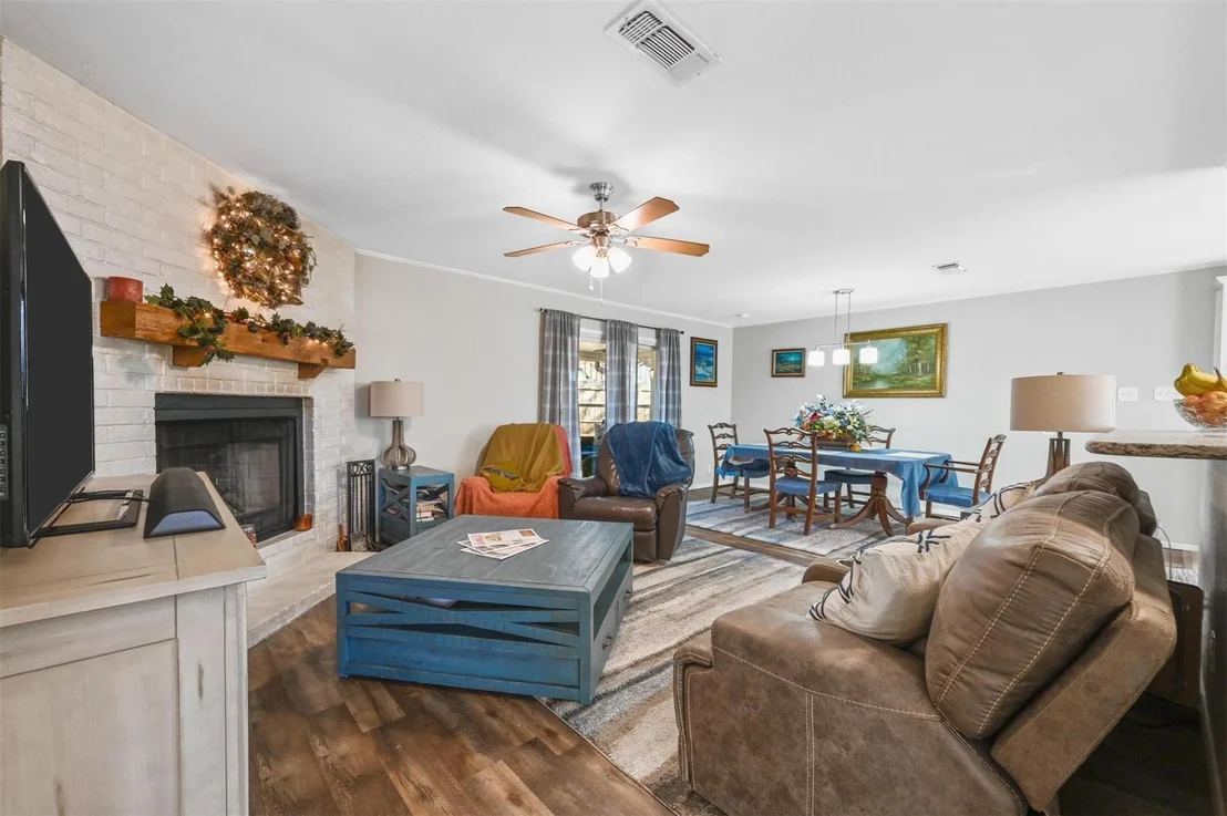 Photo of 111 Longhorn Drive