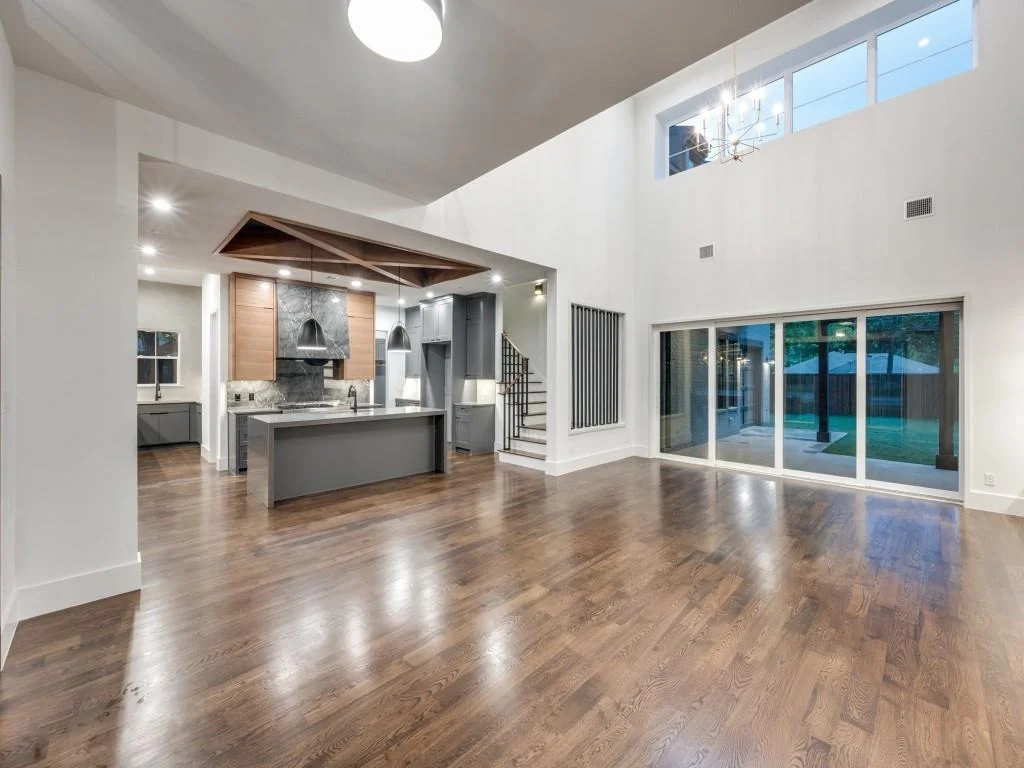 Photo of 9317 Redondo Drive
