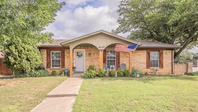 Photo of 6037 Lindy Lane