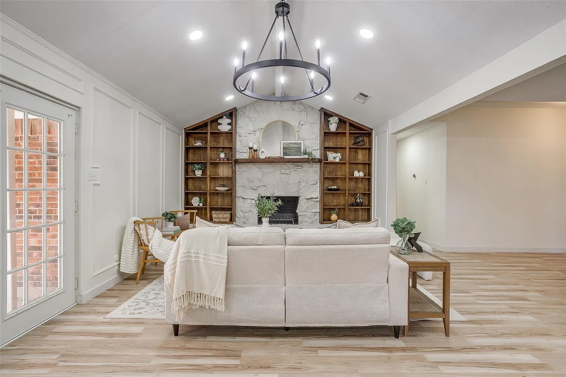 Photo of 2421 Meadow View