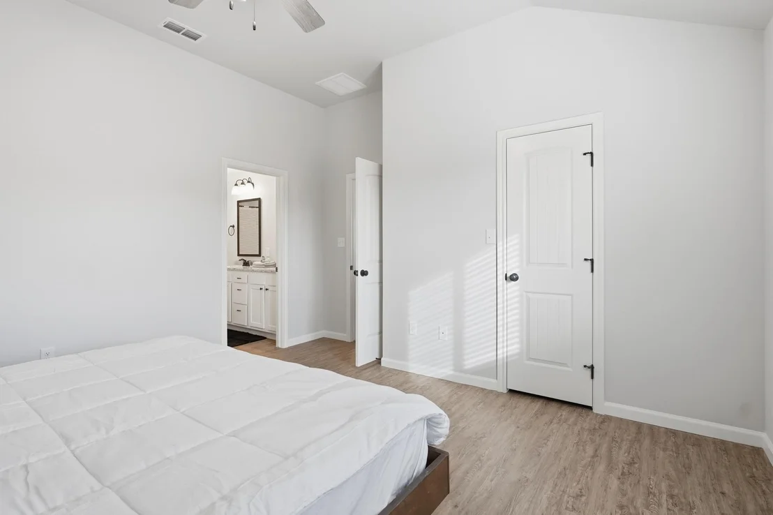 Photo of 447 Waterloo Drive