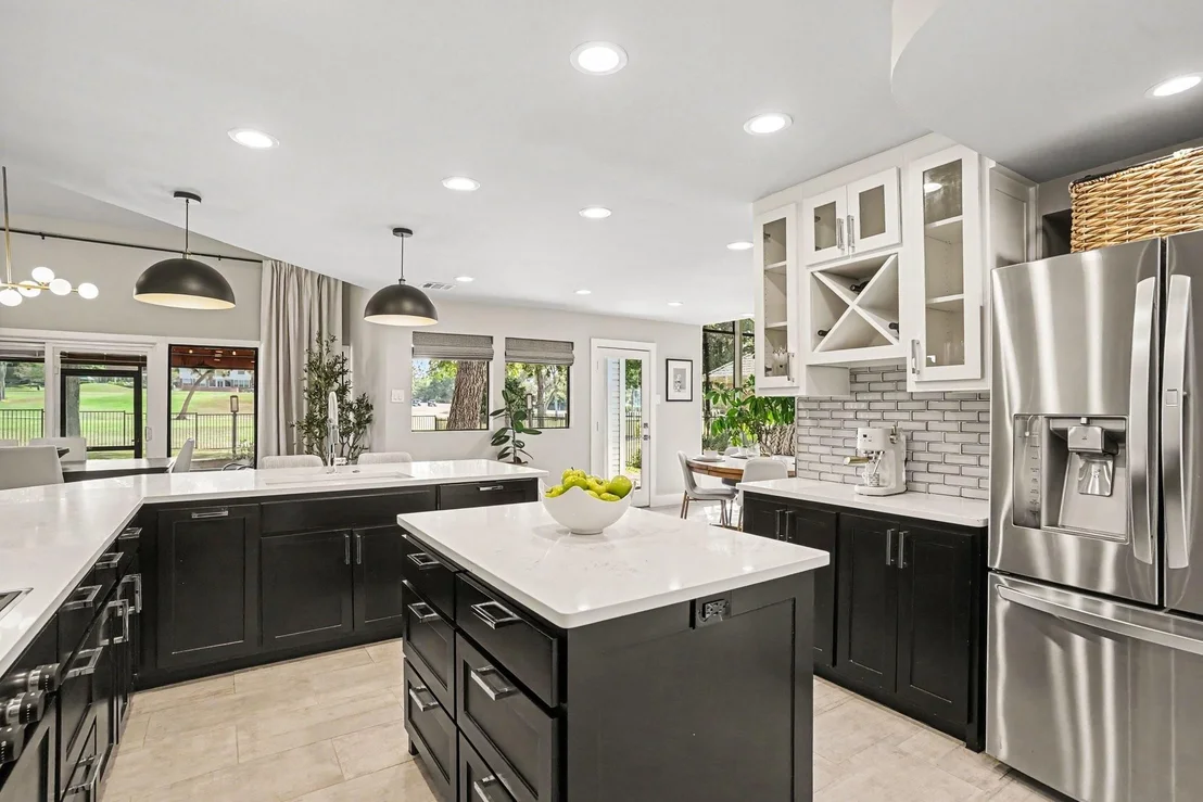 Photo of 2902 Ambleside Lane