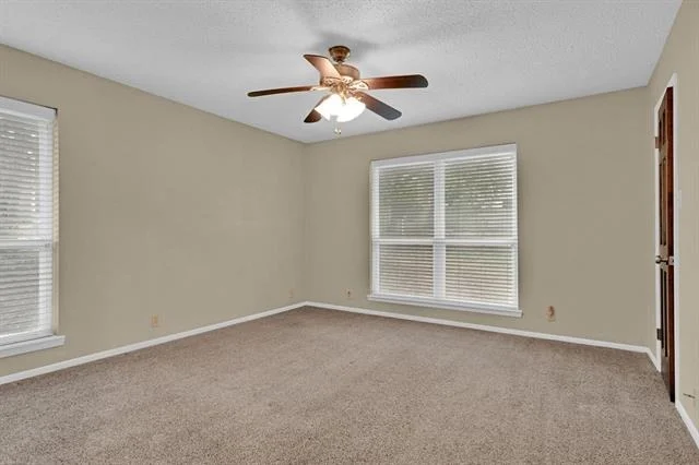 Photo of 216 Treetop Lane