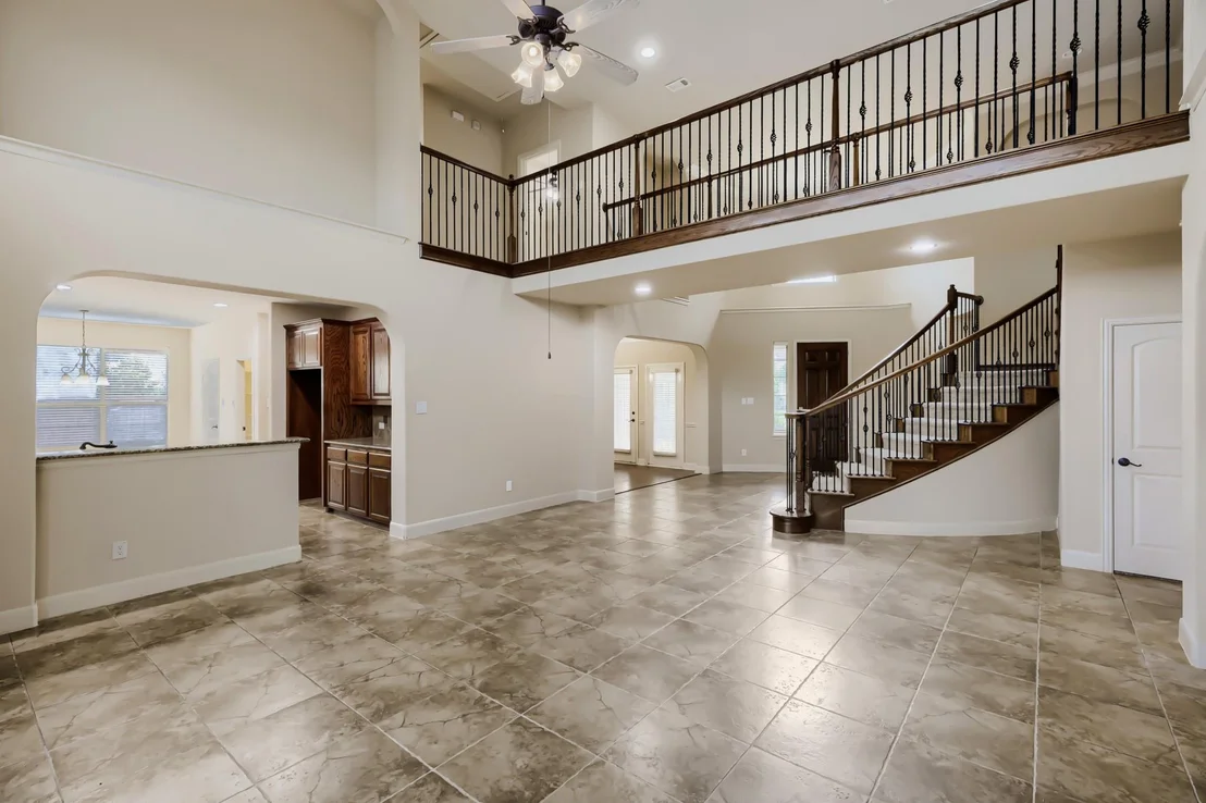 Photo of 710 Calaveras Court