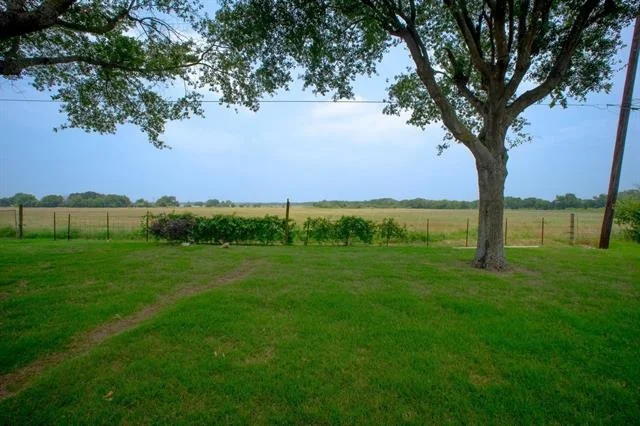 Photo of 812 Crestline Drive
