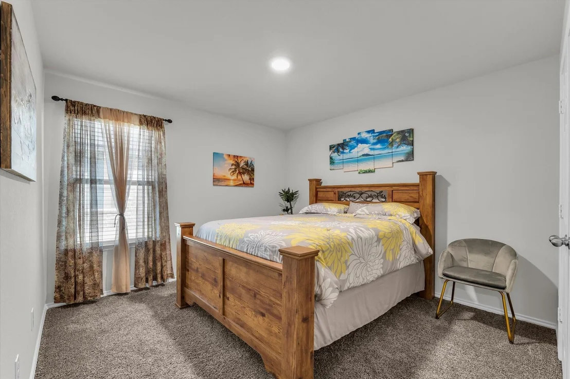 Photo of 2912 Brosnan Road
