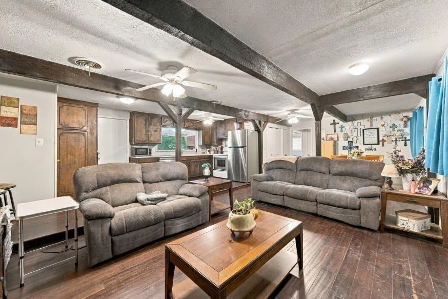 Photo of 1204 W 4th Street