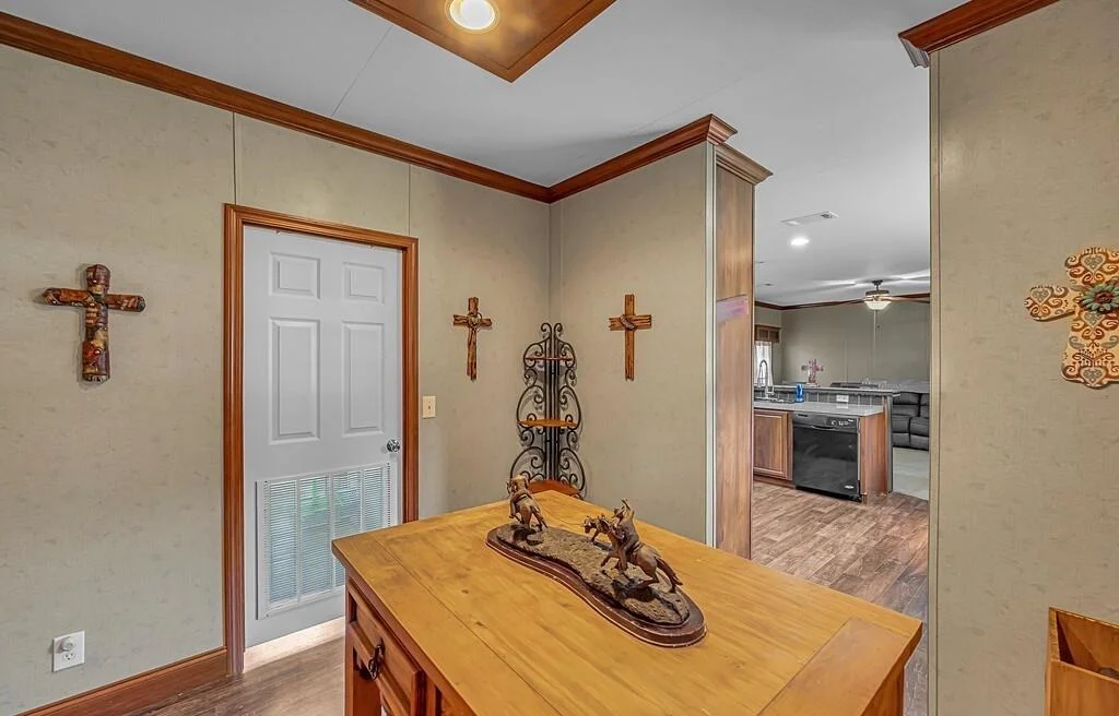 Photo of 1176 Blue Cut Road N