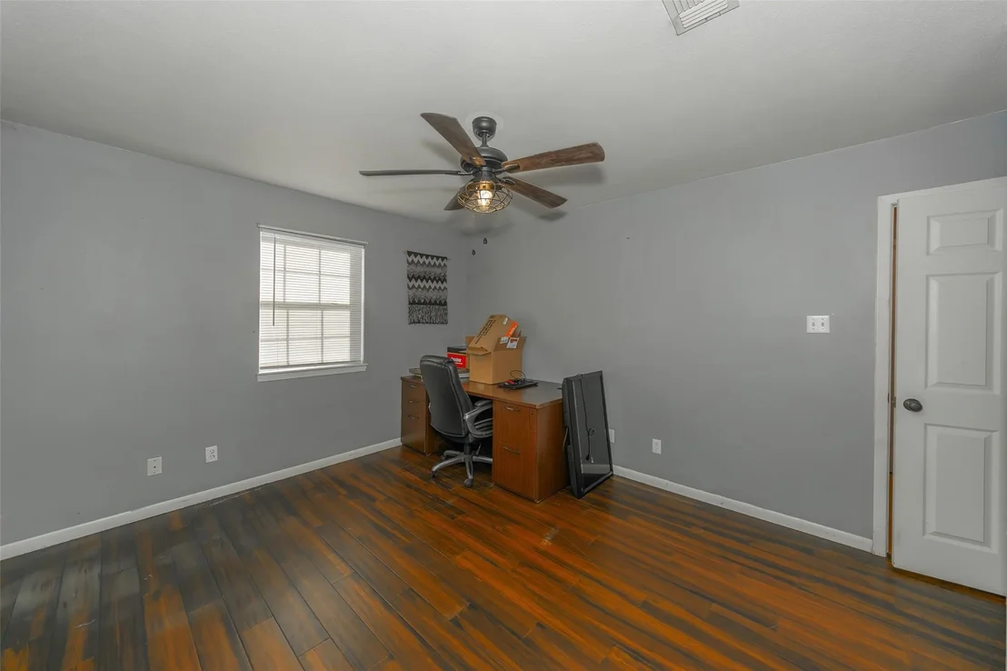 Photo of 189 Lee Boulevard