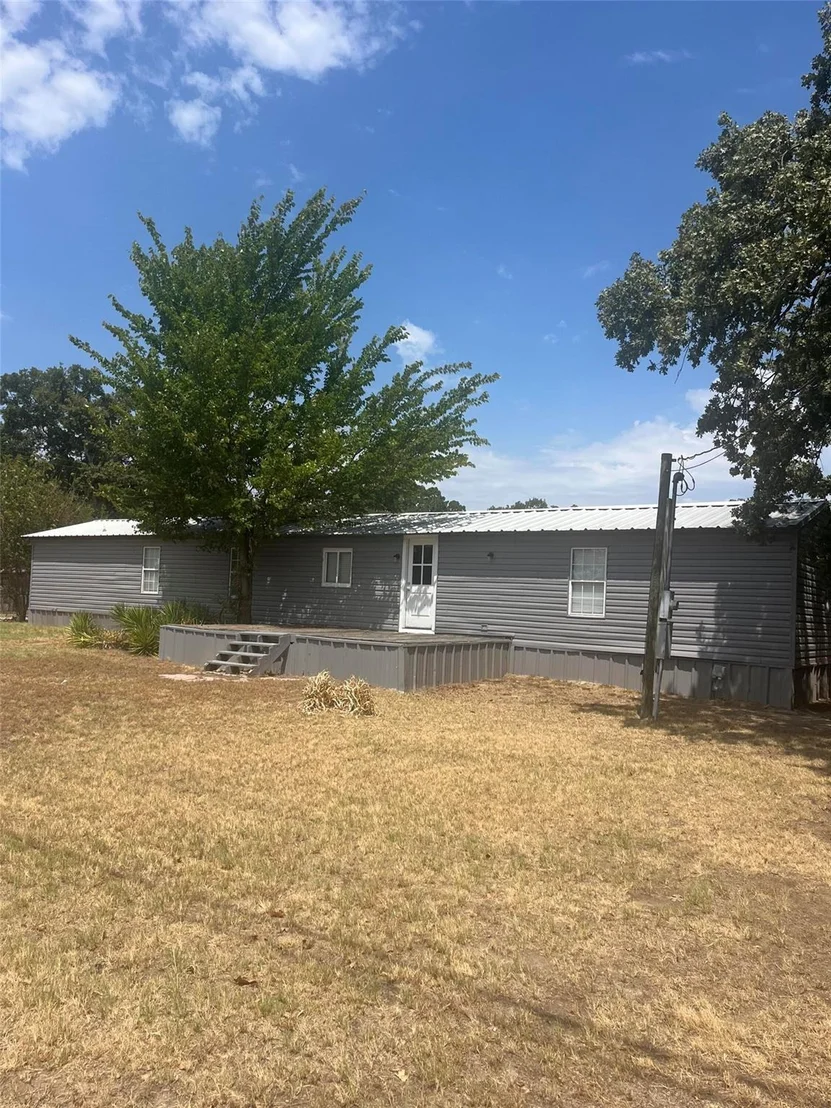 Photo of 1901 Elm Drive
