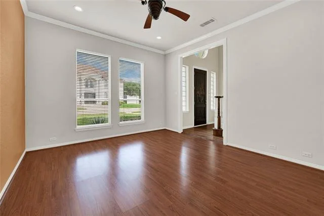 Photo of 910 Lahinch Circle