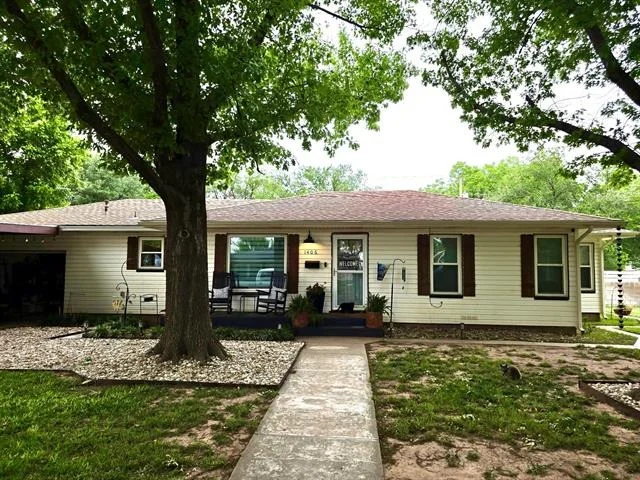 Photo of 1406 Herring