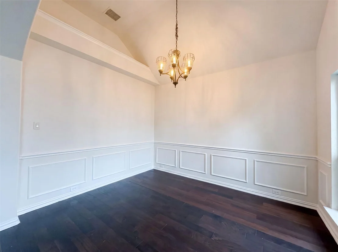 Photo of 1421 Caruth Lane