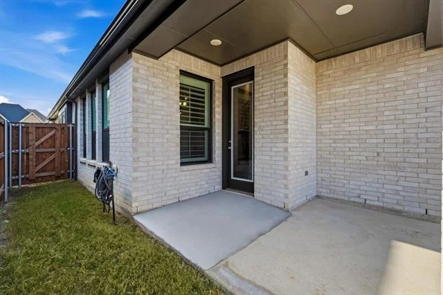 Photo of 8128 Legacy Trail