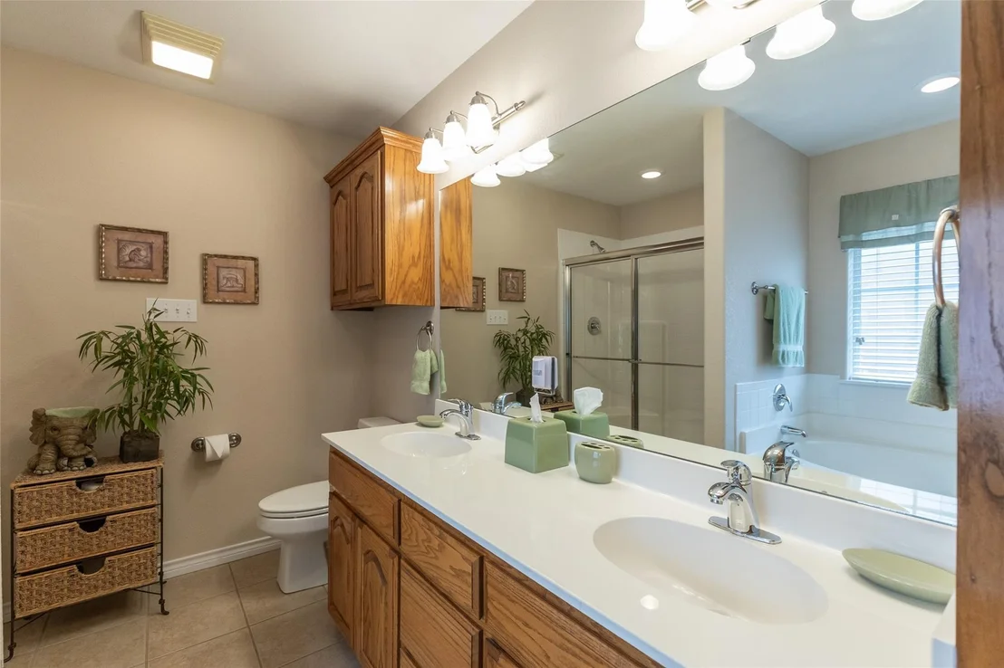 Photo of 3913 Garden Grove Lane