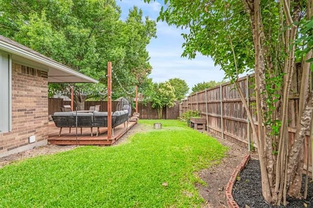 Photo of 4405 Avonshire Lane